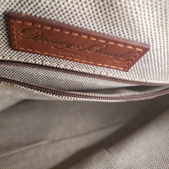 Dooney & Bourke handbag - Picture 10 of 12